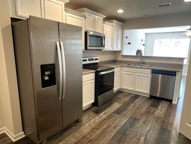 Building Photo - 1128 Tradition Trl