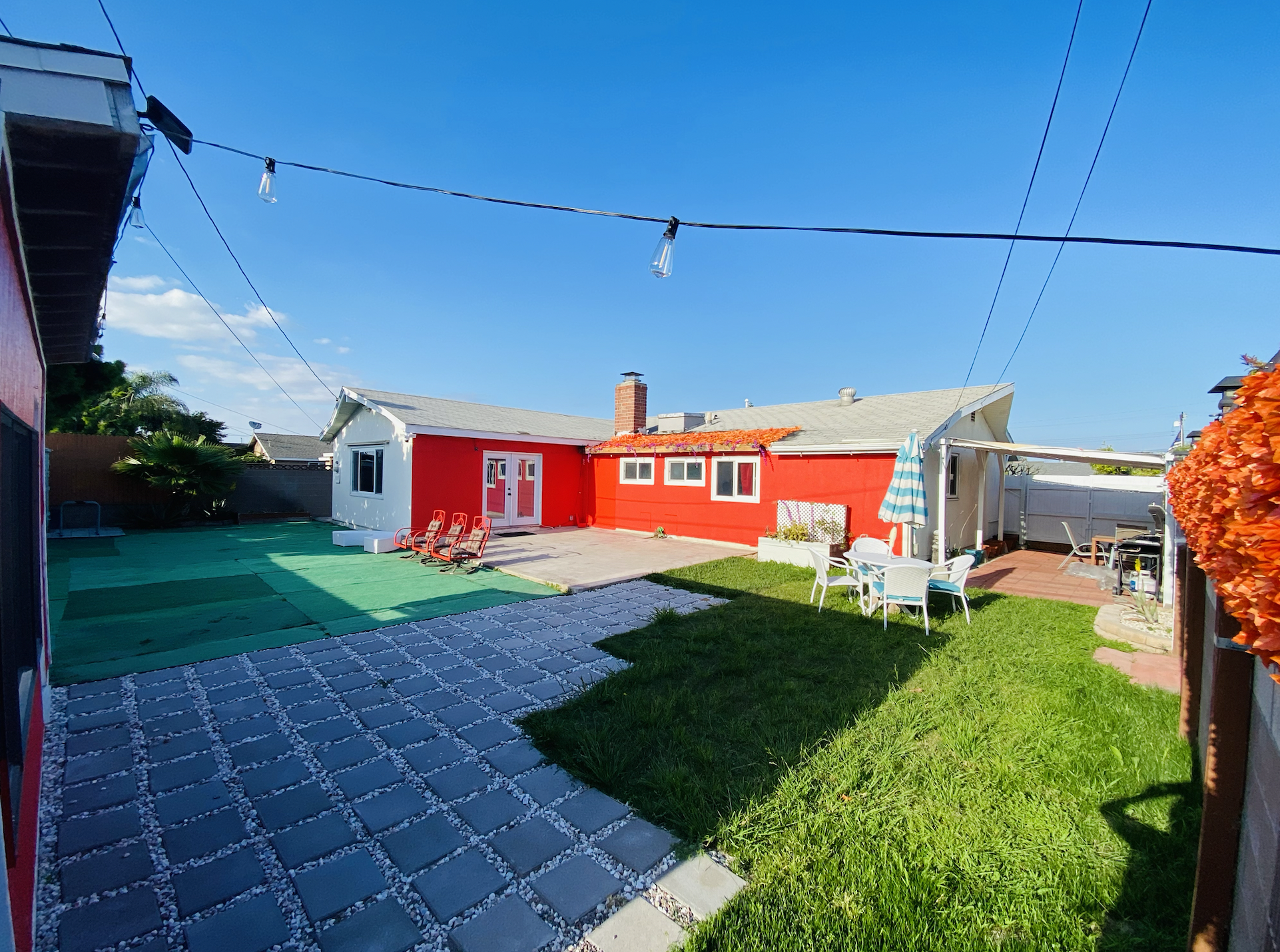 Building Photo - 8871 Belmont St