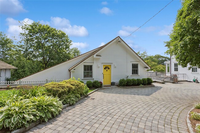 Primary Photo - 30 Prescott Ave