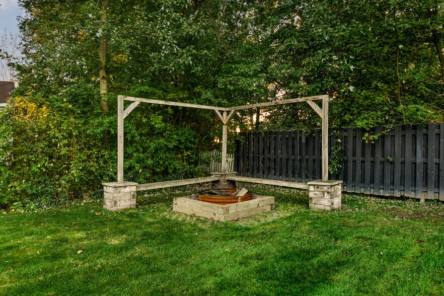 Building Photo - 1140 Trumbull Ave SE