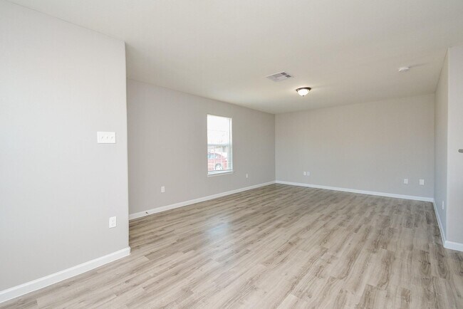 Building Photo - 7611 Dyer St