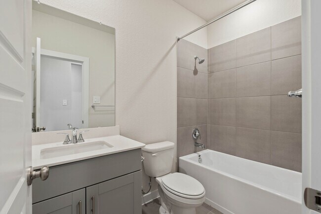 Building Photo - 17901 Stone Ter Ct