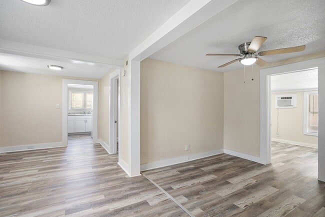 Building Photo - Won't Last! Apply NOW!  App fee REDUCED $25 ASAP $1995 3br/1bath CUTE House w/ HUGE YARD