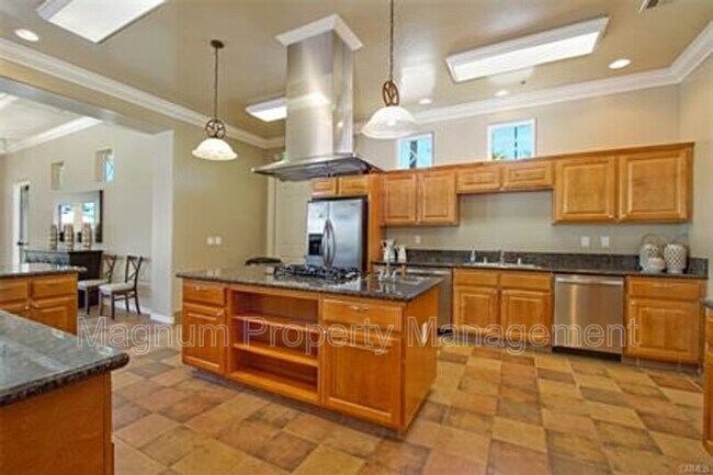 Building Photo - 31650 Sweetwater Cir