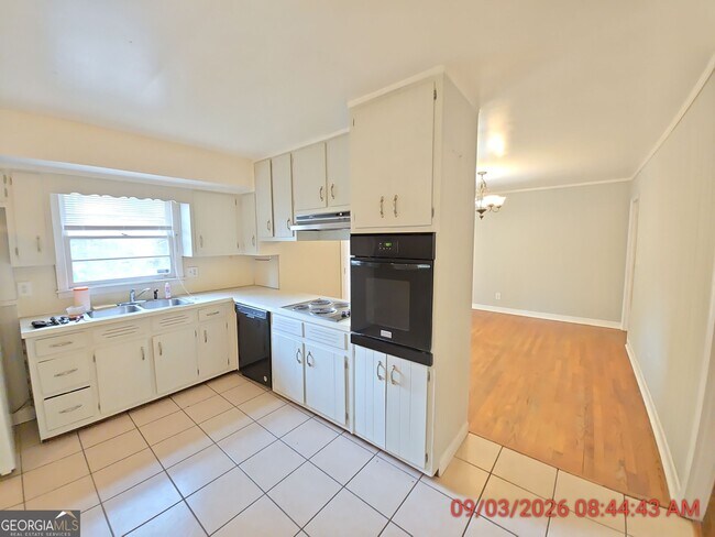 Building Photo - 6580 Runlet Way