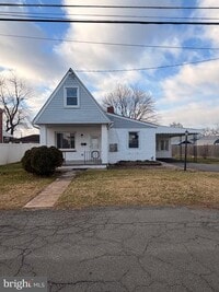 Building Photo - 8323 Bear Creek Dr