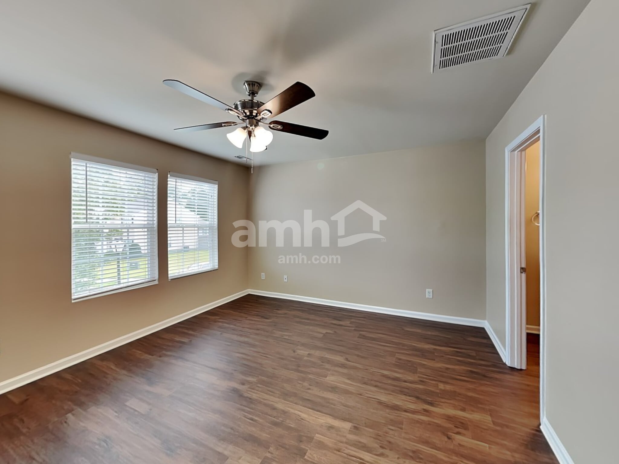 Building Photo - 261 Aershire Ct