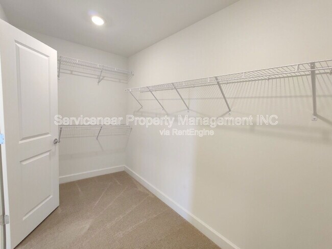 Building Photo - 6140 Baywood Ct
