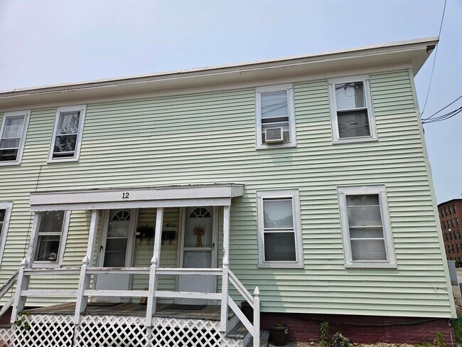 Primary Photo - 12 New York St