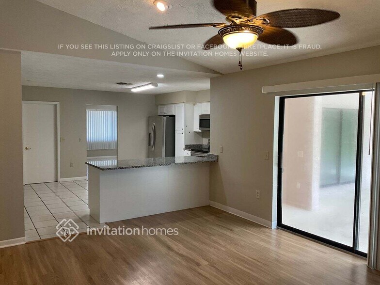 Building Photo - 35208 Dolphin Lake Dr