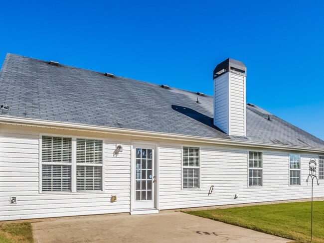 Building Photo - 216 Overlook Dr
