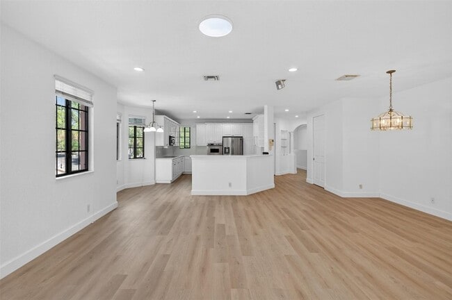 Building Photo - 2678 Center Ct Dr