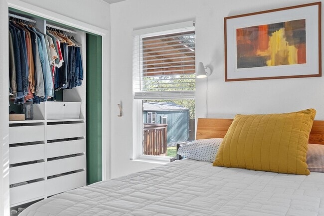 Building Photo - 8801 Redfield Ln