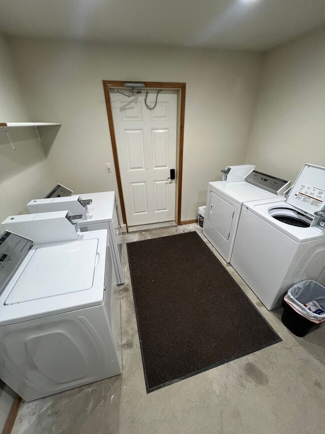 Building Photo - Northern Place Apartments 1