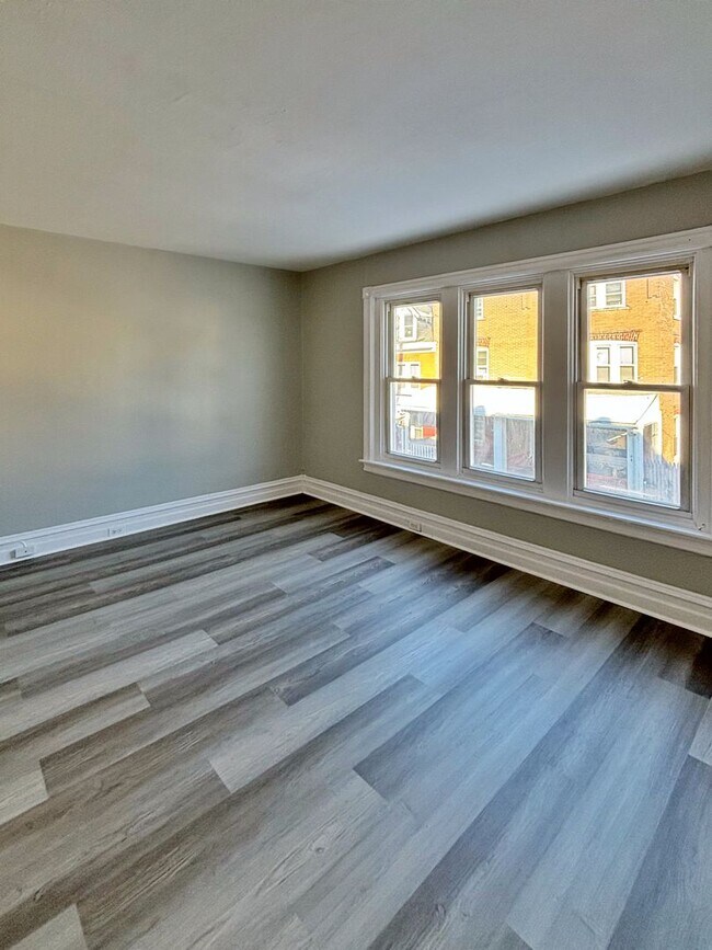 Building Photo - Charming 3-Bedroom Home with Outdoor Space in the Heart of Allentown