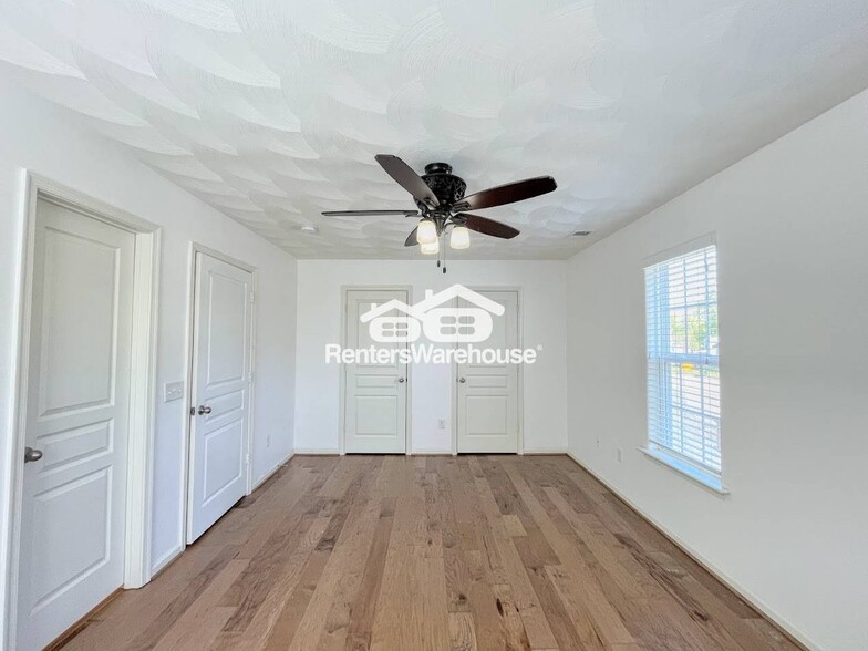 Building Photo - 6713 Hampton Roads Pkwy