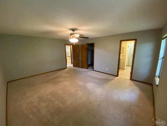 Building Photo - 8874 Burning Tree Rd
