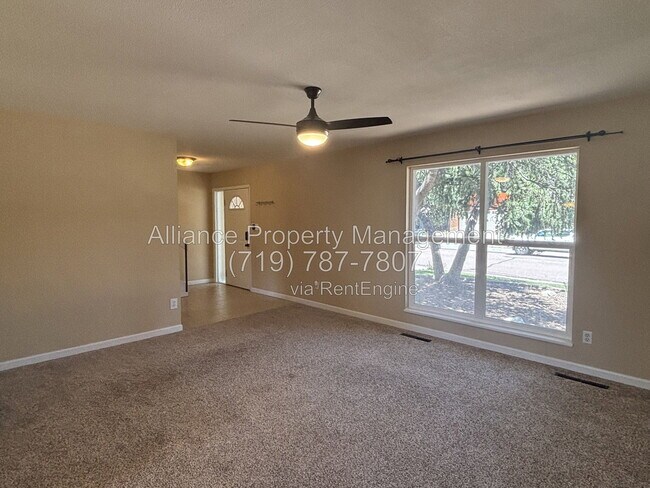 Building Photo - 3823 Windsong Ct