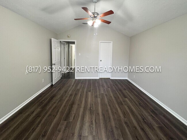 Building Photo - 18102 Twin Creek Dr