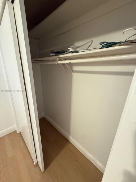 Building Photo - 220 SW 9th Ave