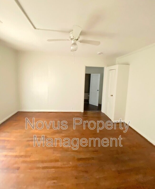 Building Photo - 122 Mandeville Ave