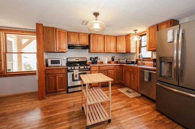 Building Photo - 40 Chemung Rd