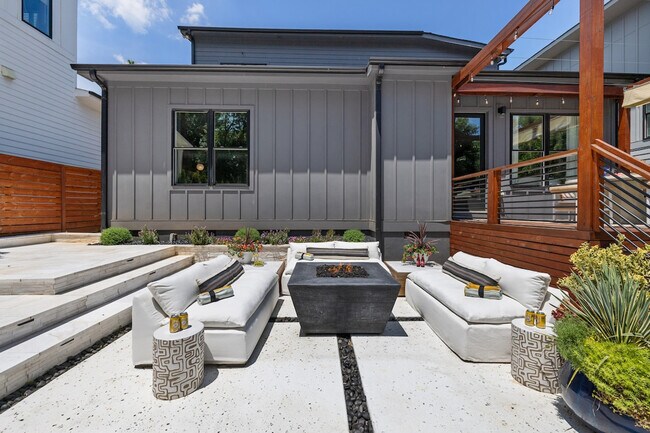 Building Photo - 4235 Raney Way