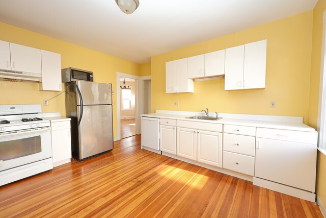 Building Photo - 111 E Elm Ave