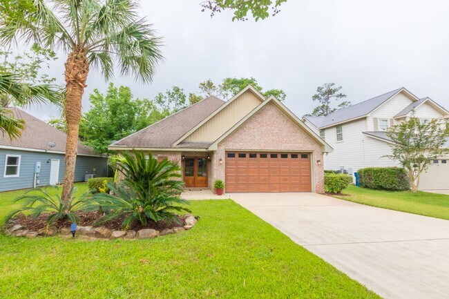 Building Photo - 6149 Madison Dr