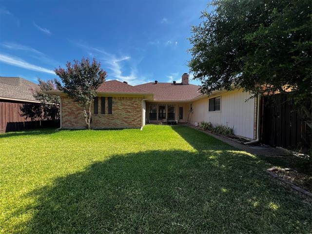 Building Photo - 2501 Primrose Dr