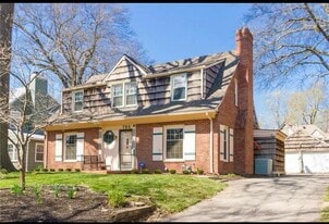 Building Photo - 724 W Gregory Blvd