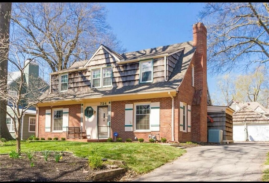 Primary Photo - 724 W Gregory Blvd