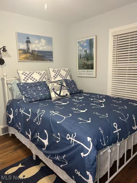 Building Photo - 2542 W 8th St