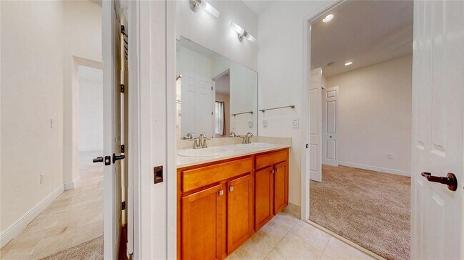 Building Photo - 4046 NW 85th Ave