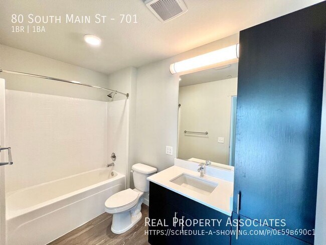 Building Photo - 80 South Main St