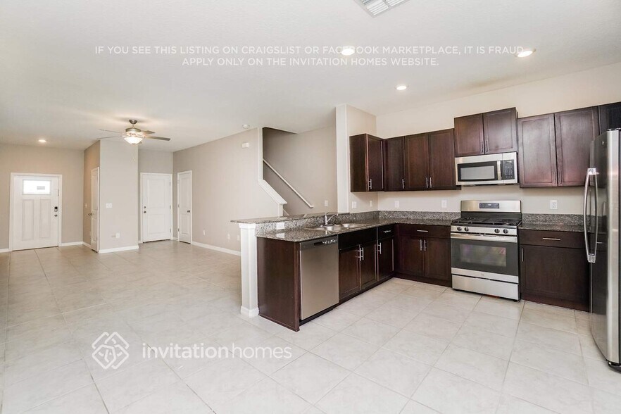 Building Photo - 8481 Campus Woods Way