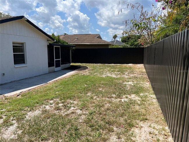 Building Photo - 5123 Brookside Ln