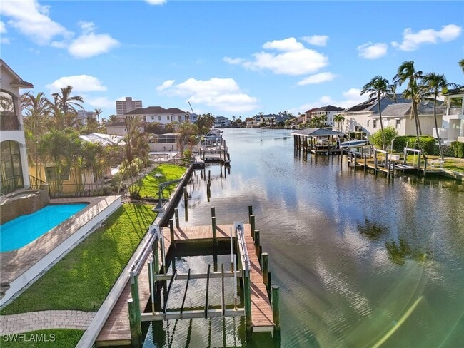 Building Photo - 405 Tradewinds Ave