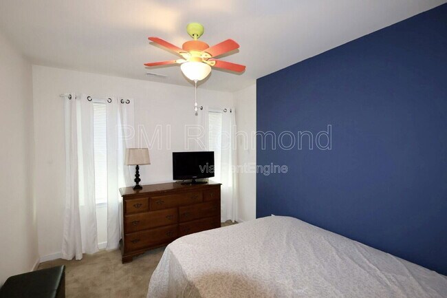 Building Photo - 15831 Haggis Dr