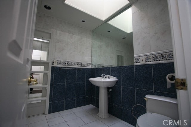 Building Photo - 9968 Daines Dr