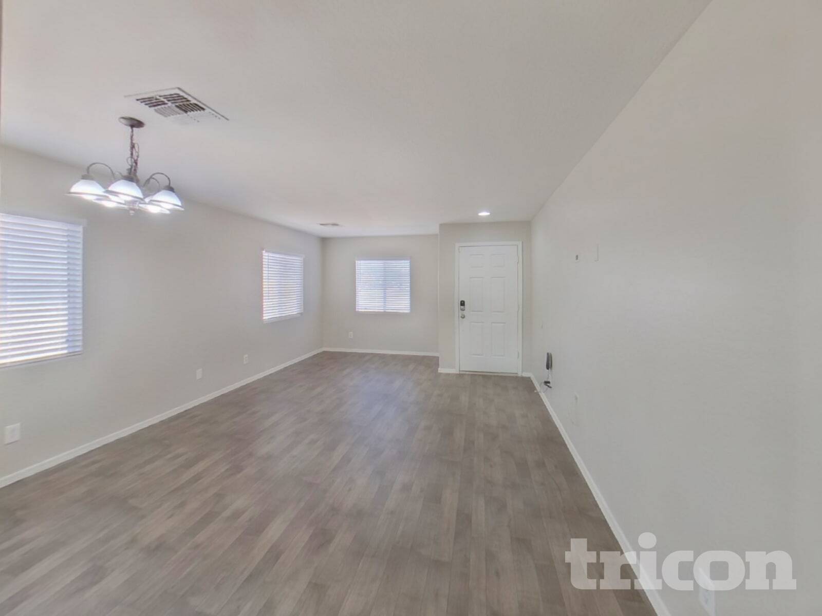 Building Photo - 4102 S 62nd Ln