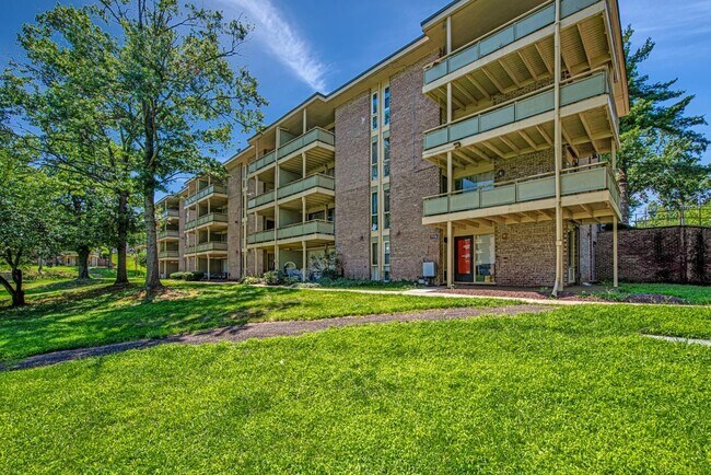 Building Photo - 7170 Donnell Pl