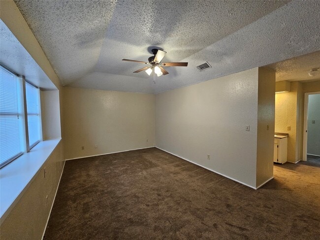 Building Photo - 10531 Golden Meadow Dr