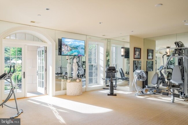 Building Photo - 200 Bridgeview Ln