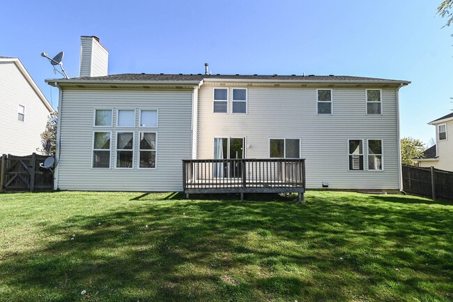 Building Photo - 5495 Chapel Hill