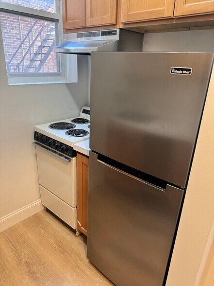 Building Photo - 111 Norway St