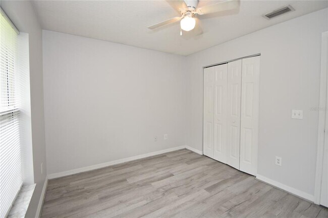 Building Photo - 6 Rosedale Pl