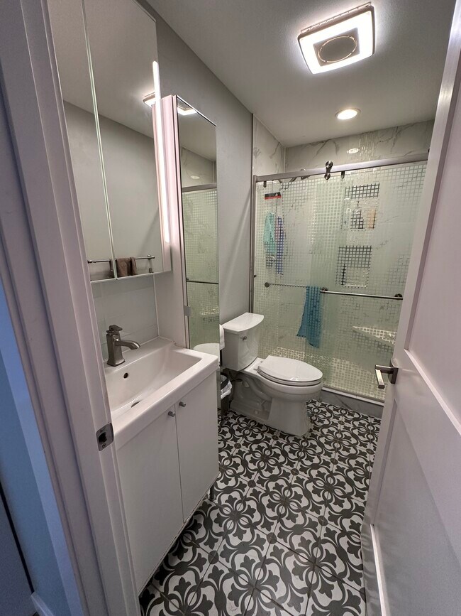 Guest bathroom - 714 N 179th St