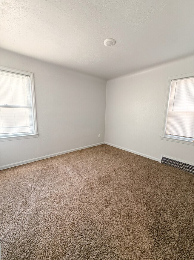 Building Photo - 20091 Barlow St