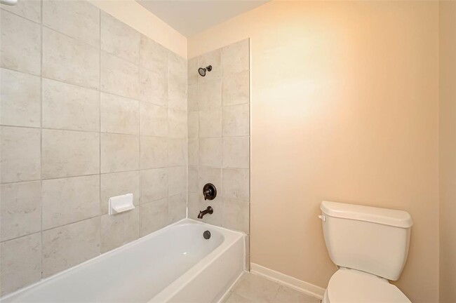 Building Photo - 26611 Glenrock Hills Dr